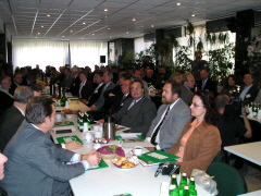 L'affollata conferenza stampa introduttiva